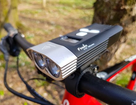 Cyklisticke svetlo Fenix BC30R