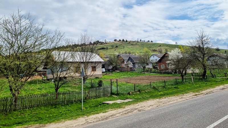 Ukrajina dedina Lopusanka
