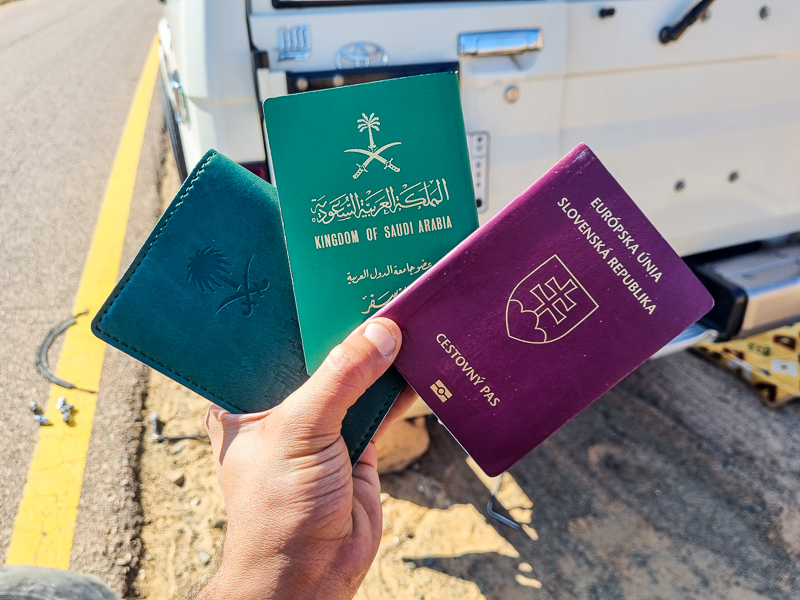 Slovensky a Saudsko arabske pasy